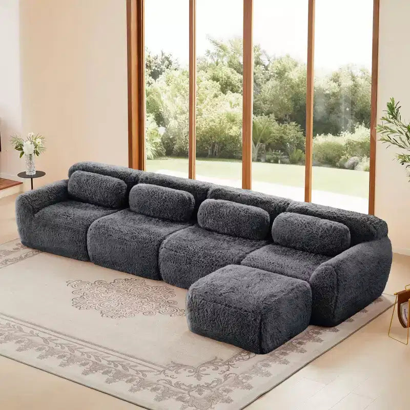 Canapé sectionnel d'angle en tissu peluche kaki clair de 149 pouces avec oreillers et pouf (connexion à boucle)