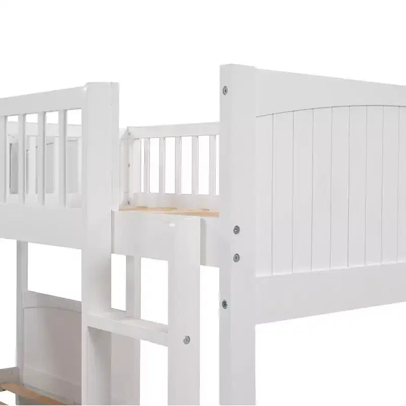 Lit superposé simple avec tiroirs intégrés et espace polyvalent sous le lit