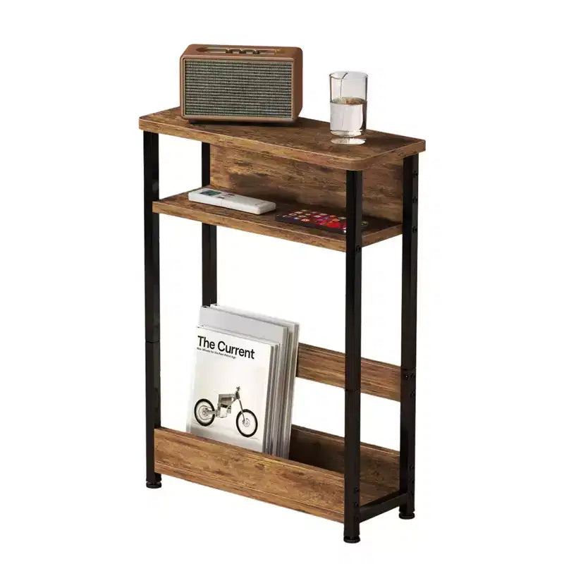 Table d'appoint industrielle étroite à 3 niveaux – Table de bout peu encombrante avec étagères de rangement et porte-revues