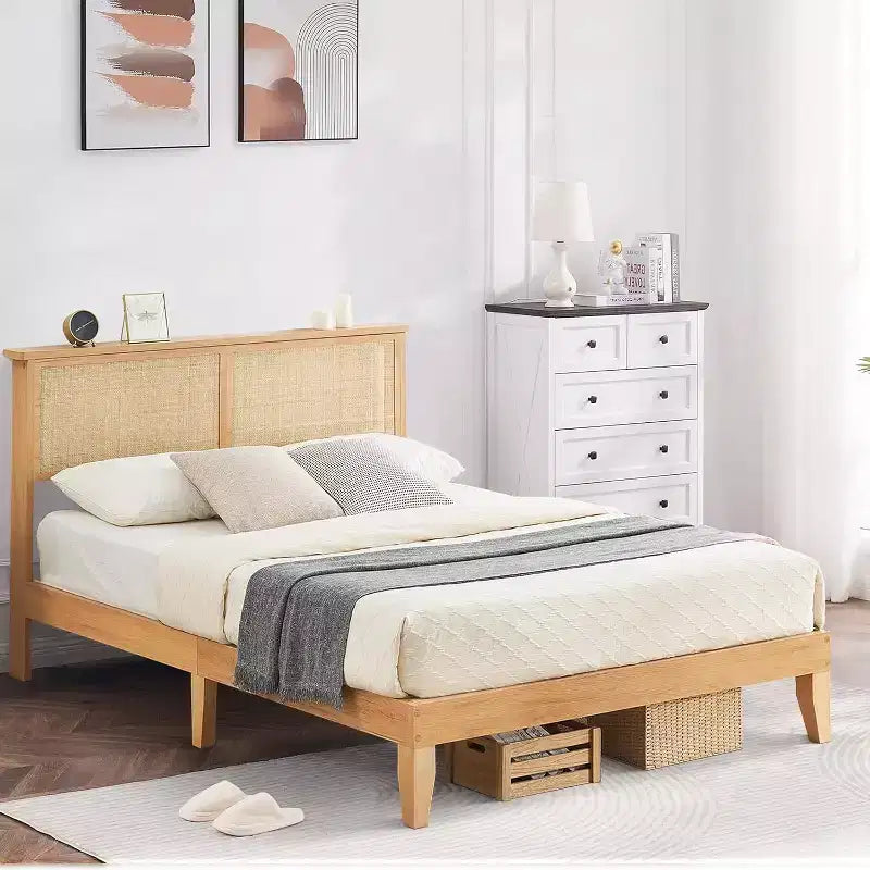 Cadre de lit double en rotin, lit plateforme bohème avec tête de lit en rotin naturel et rangement sous le lit, sommier tapissier non requis